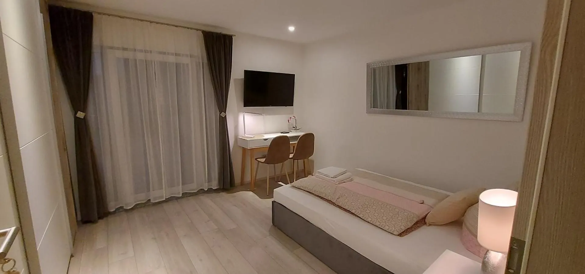 Quarto em Acomodações Particulares Sunny Room 1 Dinkelsbühl Alemanha